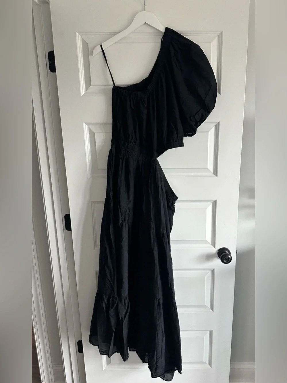 Velvet by Graham & Spencer Black One-Shoulder Maxi Skirt Set